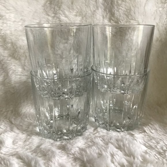 Set of 4 Vintage Tumbers/Glasses - Picture 3 of 6